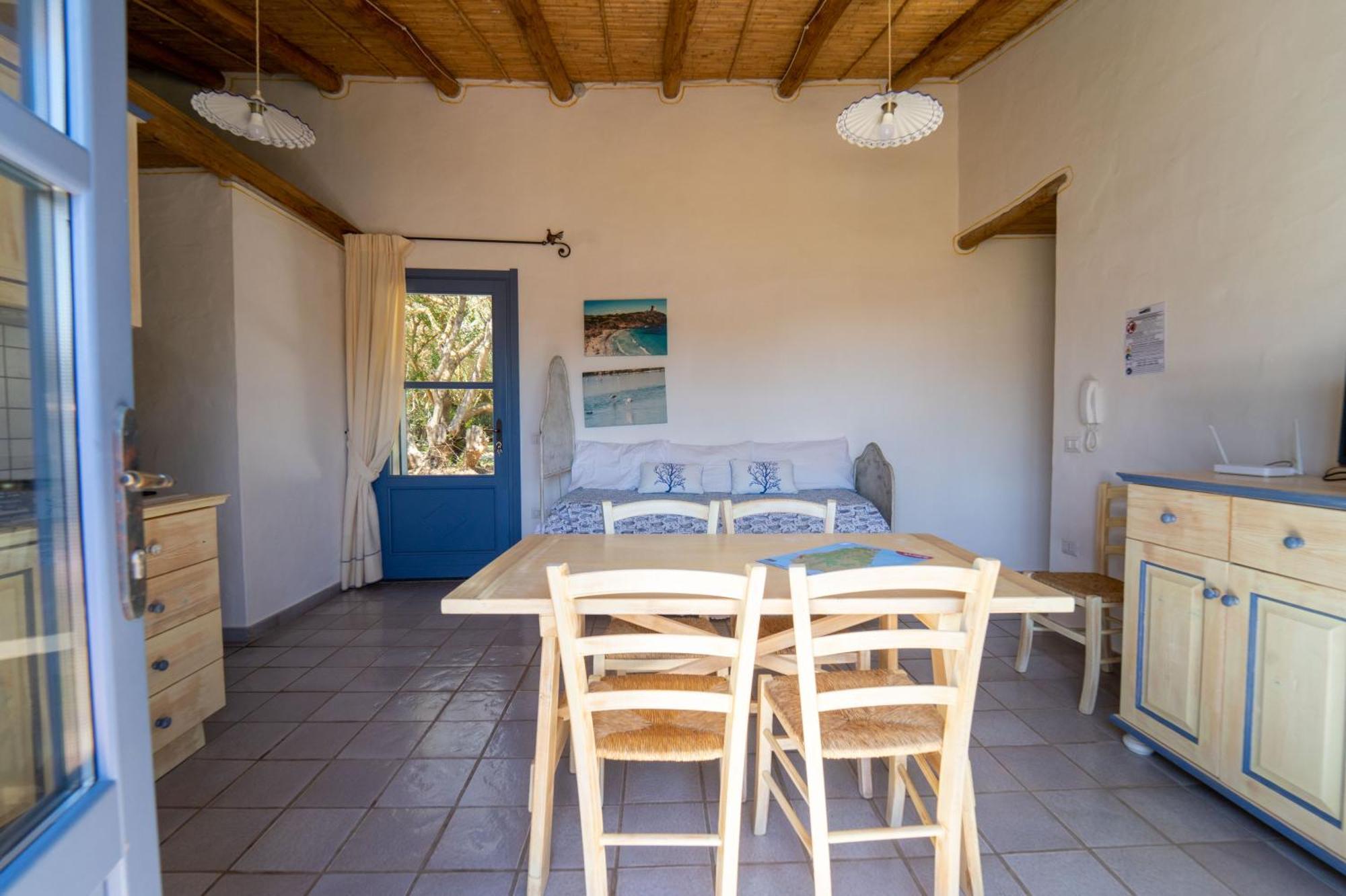 Residence Isola Dei Mori Сант'Антьоко Екстер'єр фото