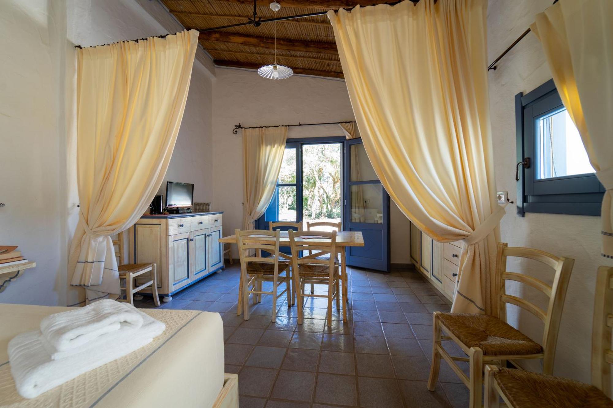 Residence Isola Dei Mori Сант'Антьоко Екстер'єр фото