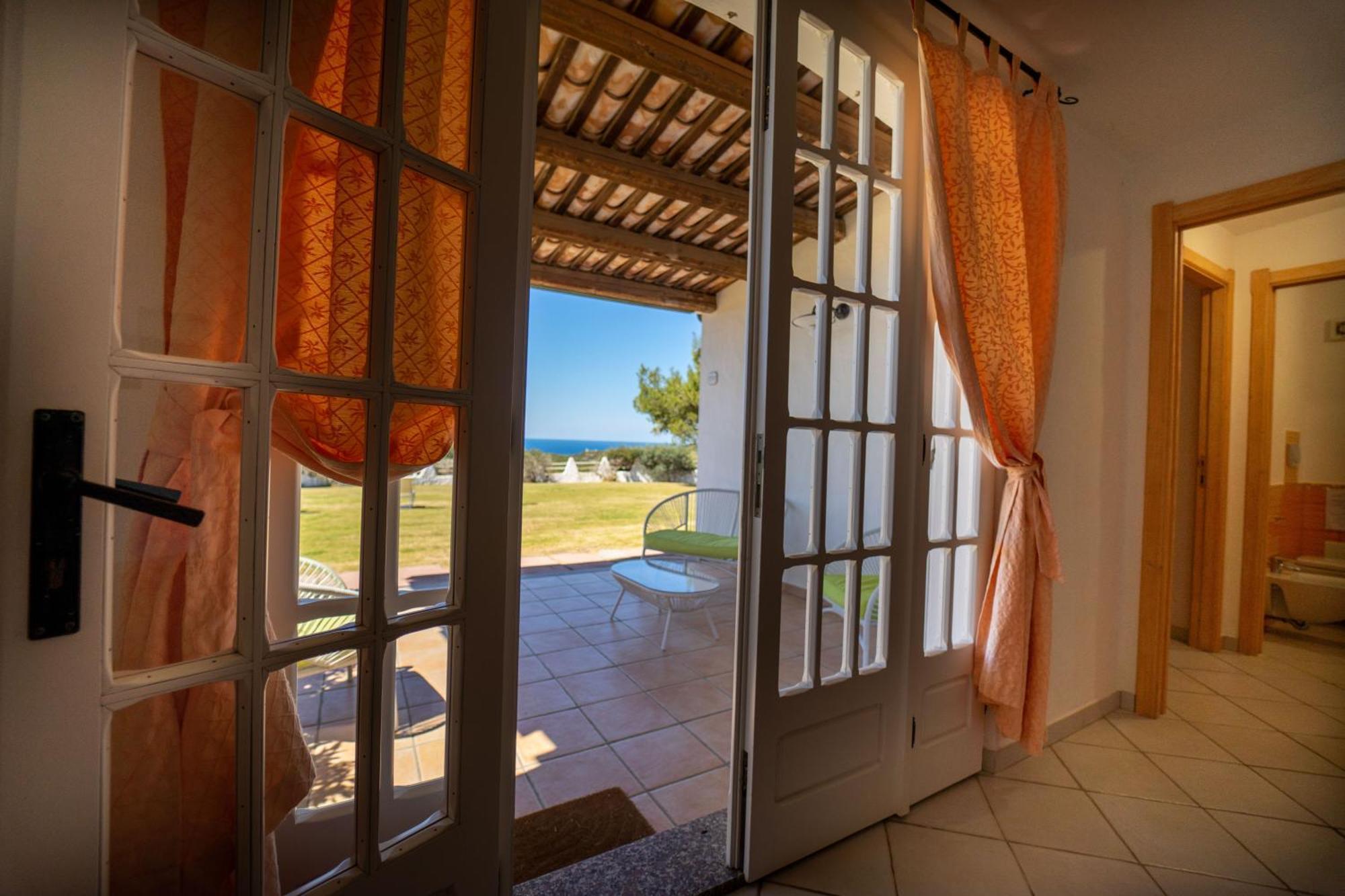 Residence Isola Dei Mori Сант'Антьоко Екстер'єр фото