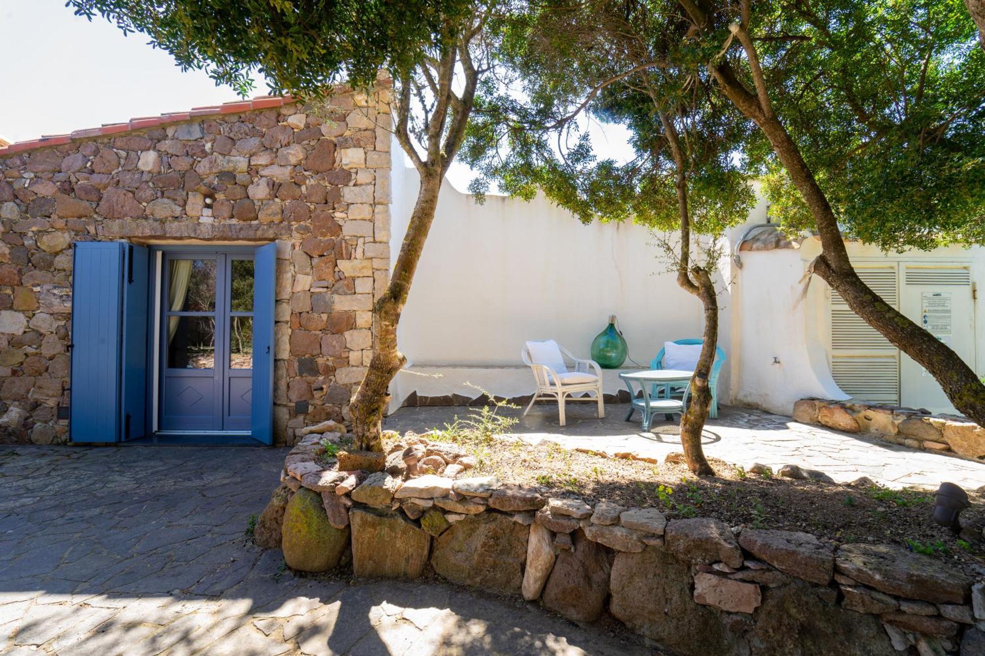 Residence Isola Dei Mori Сант'Антьоко Екстер'єр фото
